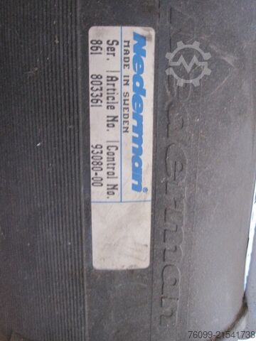 Nederman utsugsanläggning för avgaser från lastbilar / personbilar  