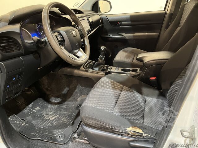 Nouto Toyota HiLux 2.4 D-4D Double Cab 150 PK 4X4 / Airco / ...