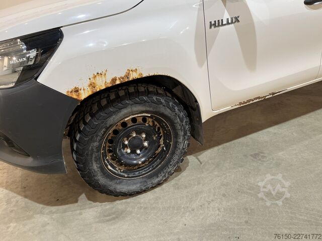 Nouto Toyota HiLux 2.4 D-4D Double Cab 150 PK 4X4 / Airco / ...