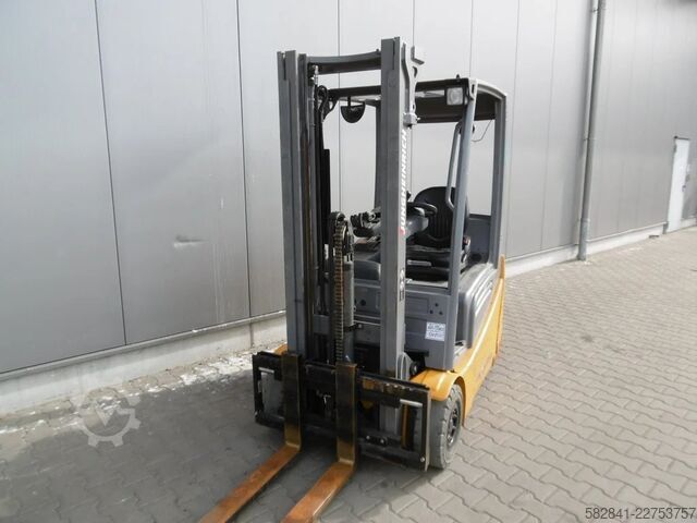 Forklift pemuat hadapan JUNGHEINRICH EFG 216K GE115-310ZZ