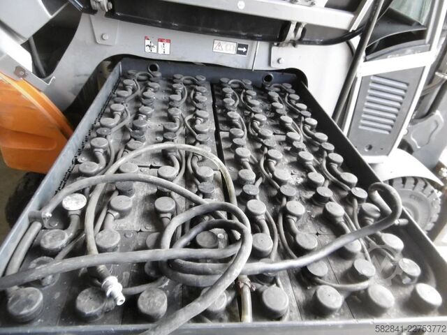 Empilhadeira frontal STILL RX 60-25 / Container