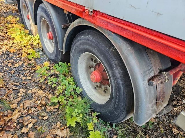 Отворен полуприколка RENDERS Bordwandsattel, Lift, 4 x Steckdose für Verbreit