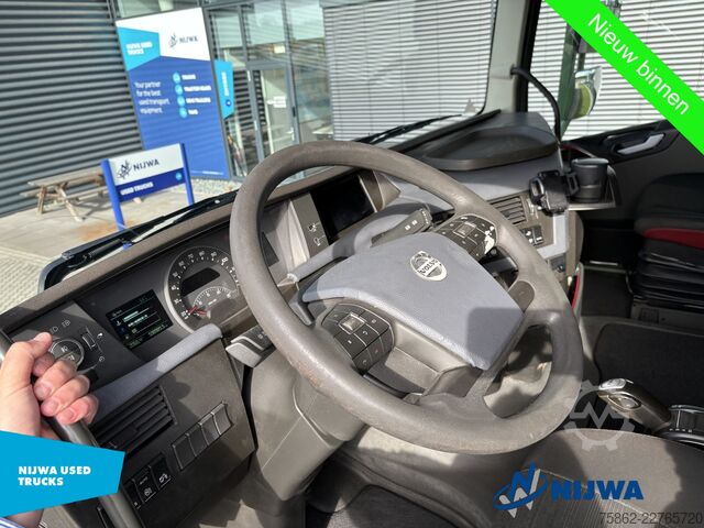Estándar-SZM Volvo FH 460 6x4 i.c.m. ESVE oplegger met Palfinger E...