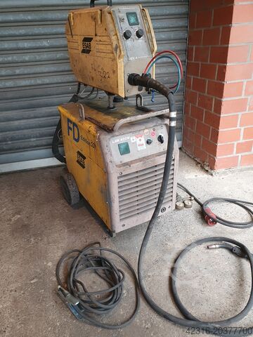 Unit pengelasan Esab LAW 400
