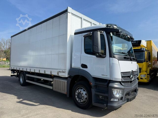 Camion cu platformă și prelată MERCEDES-BENZ ACTROS 1832 L TAUTLINER 7,40 m LBW 1,5 T