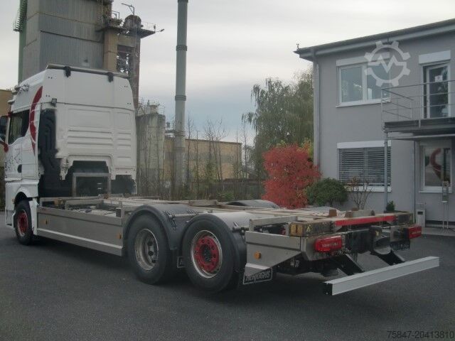 Unit traktor standar MAN TGX 26.510 LL GX Hubschwingen 2x AHK