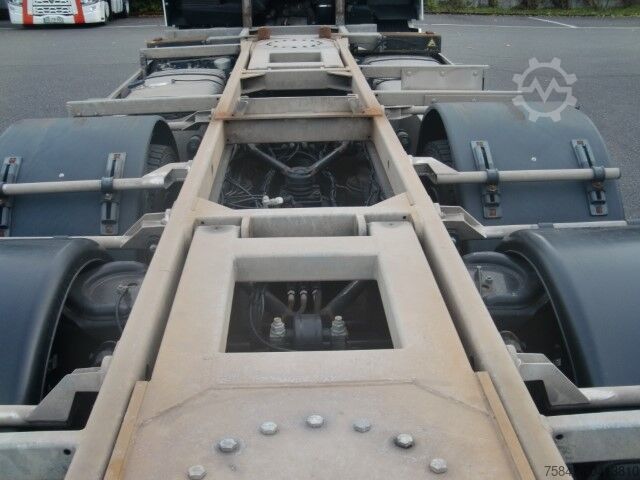 Unit traktor standar MAN TGX 26.510 LL GX Hubschwingen 2x AHK