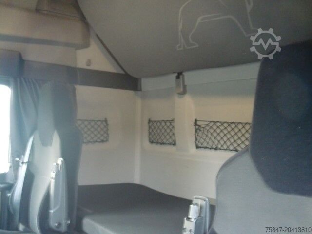 Hefðbundin dráttarbíll MAN TGX 26.510 LL GX Hubschwingen 2x AHK