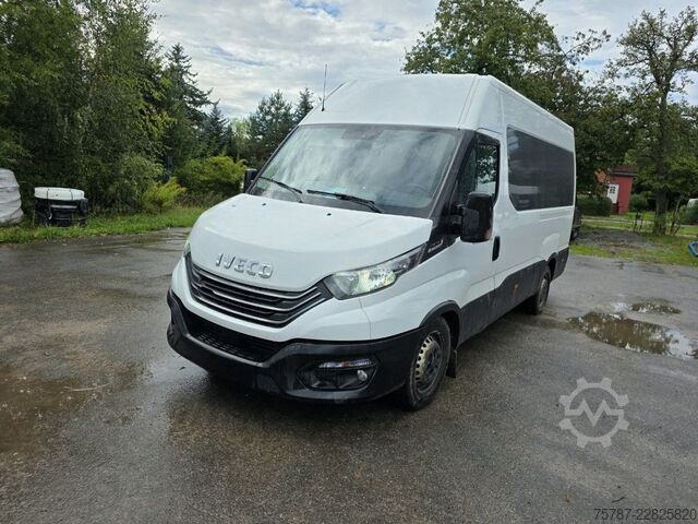 Komercijalno vozilo sa visokim krovom IVECO 35S16 HiMatic, Klima Automat, 1+2 Sitzer, AHK