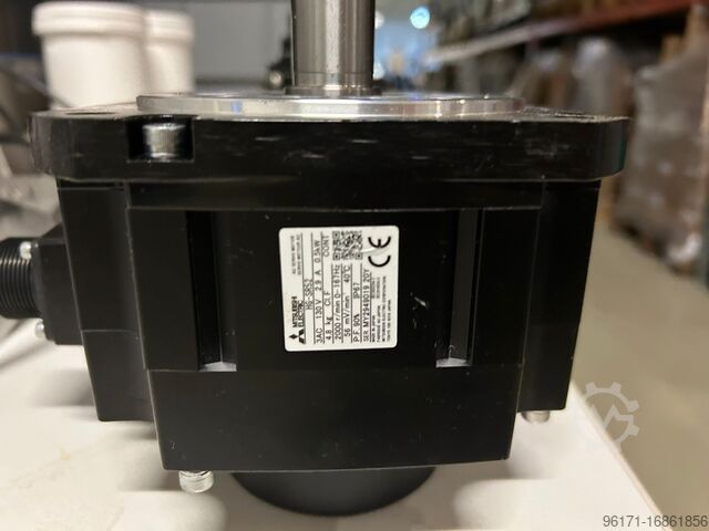 Upravljanje C Mitsubishi Servo Motoren & Controller neuwertig C