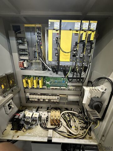 Centro di lavorazione CNC AWEA F610