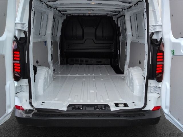 Furgoneta VW T7 Transporter Kasten LR TDI*LED Tempo PDC Klima