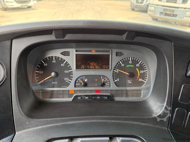 Skapbil MERCEDES-BENZ Atego 3-Sitz LBW