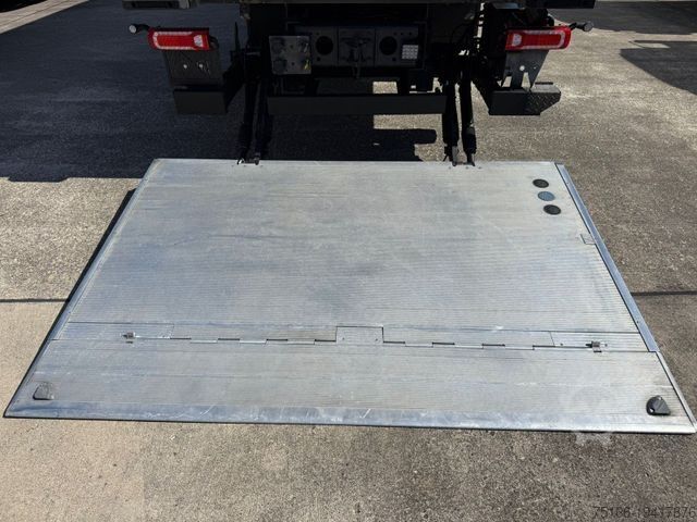 Refrigerated truck MERCEDES-BENZ ANTOS 1830 L Kühlkoffer 8,8 m LBW*THERMO*EURO 6D
