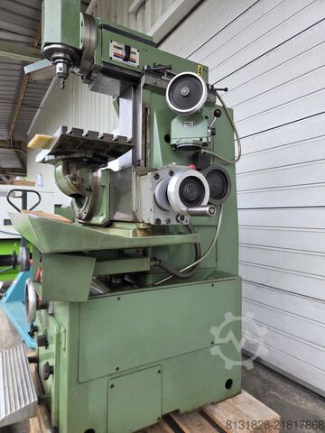 Fresatrice universale Aciera F4
