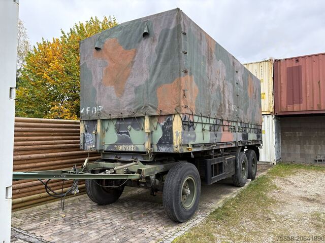 Rimorchio con pianale e telone SCHMITZ 3Achser Bundeswehr mit HU+SP TOP Zustand
