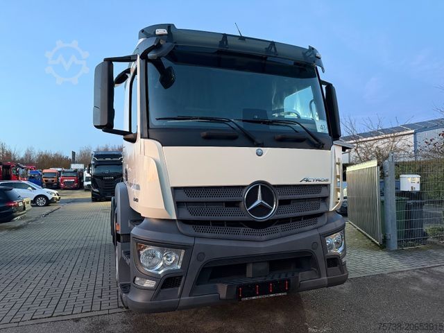 Standardowy ciągnik siodłowy MERCEDES-BENZ Actros 1840 LS/Klima/ClassicSpace/EURO6