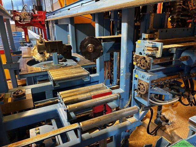 Επιπλοποιία Hundegger K2 450 (UF5)