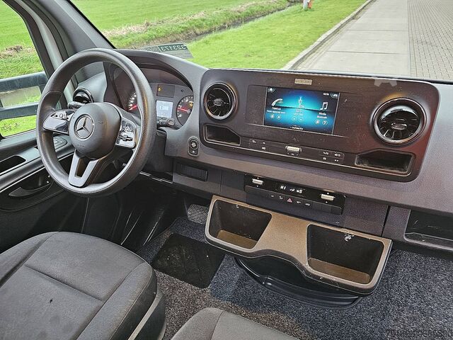 Kuffert MERCEDES-BENZ SPRINTER 316 Bakwagen Laadklep!