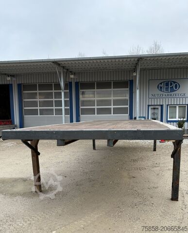 Wechselpritsche offen Krone 7,82m Baustoff Brücken Zurringe Kranbar