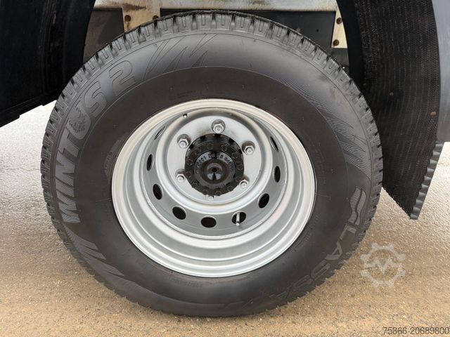 Furgoneta de bebidas IVECO 70C18H HI Duo Schwenkwandkoffer LBW 1,5to