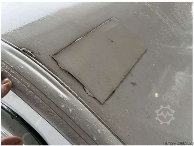 Avtodom z nadgradnjo (alkoven) LMC Tourer A 690 Schaden am Alkoven