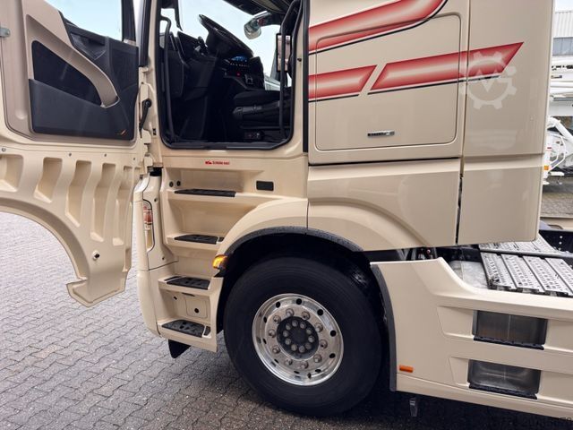 Standard tractor unit MERCEDES-BENZ 1848 LS Actros 5 GigaSpace Blatt/Luft