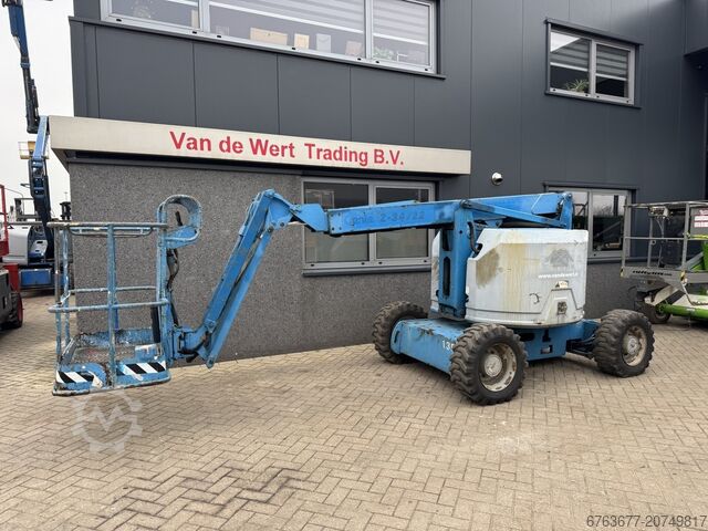 Plataforma articulada Genie Z-34/22, altura de trabalho de 12,5 m, 4X4, motor Diesel Kubota, 2007 GENIE Z-34/22 Knikarmhoogwerker 12.5M werkhoogte 4X4 Kubota Diesel 2007