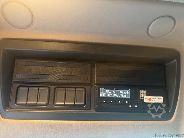 Mala DAF LF 210 Bakwagen