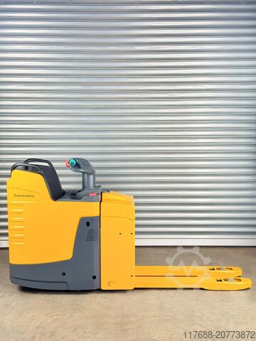 No pallet truck driver Jungheinrich ERE 225 FP - Servcie Neu - Batterie 85% - Garantie