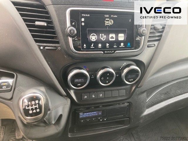 Pallbíll IVECO 70C18 Kastenwagen