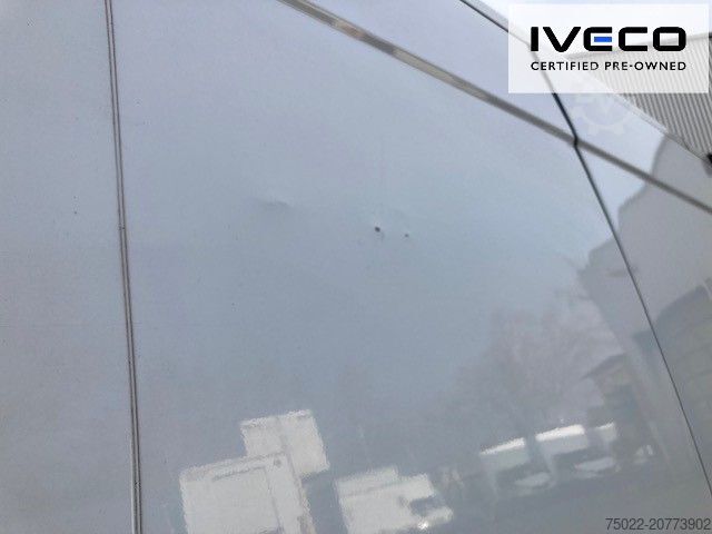 Pallbíll IVECO 70C18 Kastenwagen