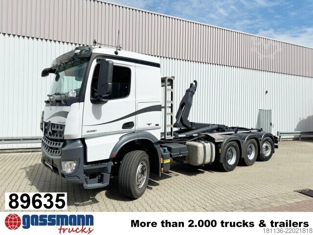 Camión portacontenedores de gancho Mercedes-Benz Arocs 3251 L 8x4/4/, Lenk-/Liftachse,