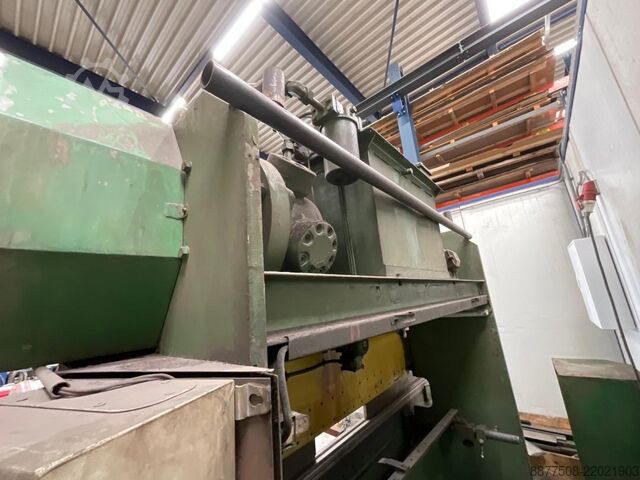 Hydraulic guillotine shear BRONSWERK BFH 50/3100