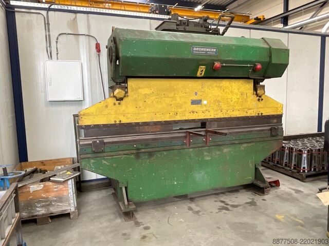 Hydraulic guillotine shear BRONSWERK BFH 50/3100