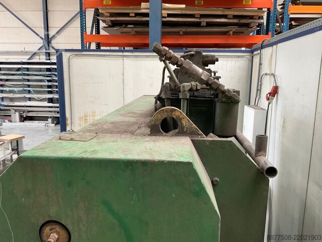 Hydraulic guillotine shear BRONSWERK BFH 50/3100