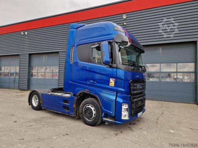 Standard tractor unit  F-MAX 500