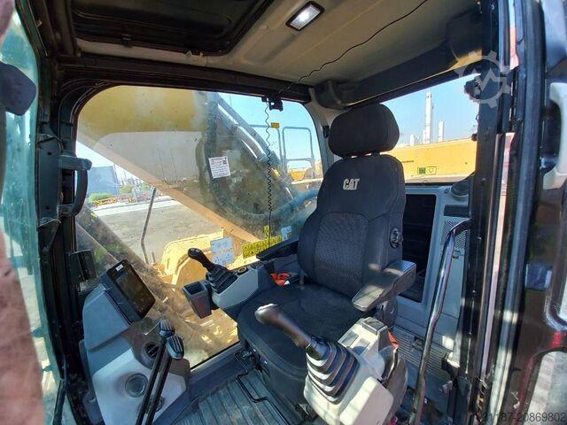 حفارة زاحفة CAT 350 (Abu Dhabi)