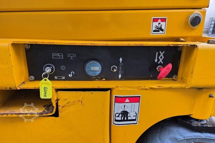 Scherenhebebühne Haulotte Compact 12 Electric, 12m Working Height, 300kg Cap