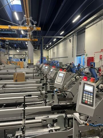Binder met verzamelaars (samenstelmachines) Müller Martini Corona C15 S/35 (18")