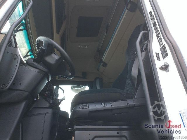 Samochód ciężarowy z plandeką typu platforma Mercedes-Benz Actros 1845 L