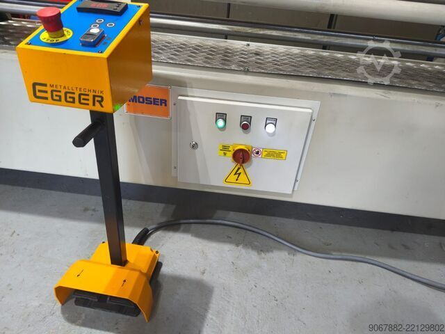 Valcovací stroj na plechy Sahinler HRC IRM 2050x130