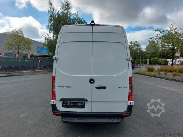 Dubă cu acoperiș înalt MERCEDES-BENZ Sprinter 317CDI-MBUX-360Kamera-Navi