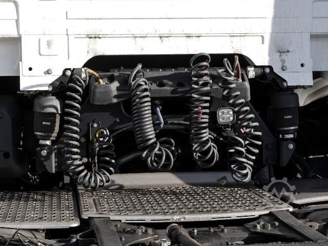 รถบรรทุกวัตถุอันตราย DAF XG 480 FT + INTARDER + 2x TANK + FULL SPOILER