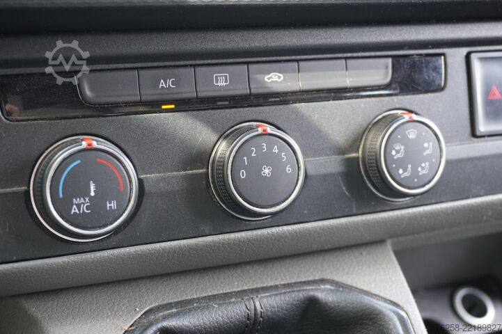 Bestelwagen Volkswagen Transporter 2.0 TDI EURO 6 - Airco - Navi - PDC...