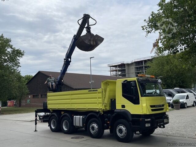 Kiper kamion iveco Stralis AD340T41  8x4 *KLIMA*PENZ 10.83H Kran*