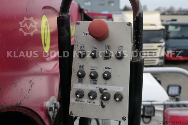 Kamion për transport druri MAN TGS 33.500 Holztransport Kran Langholznachläufer