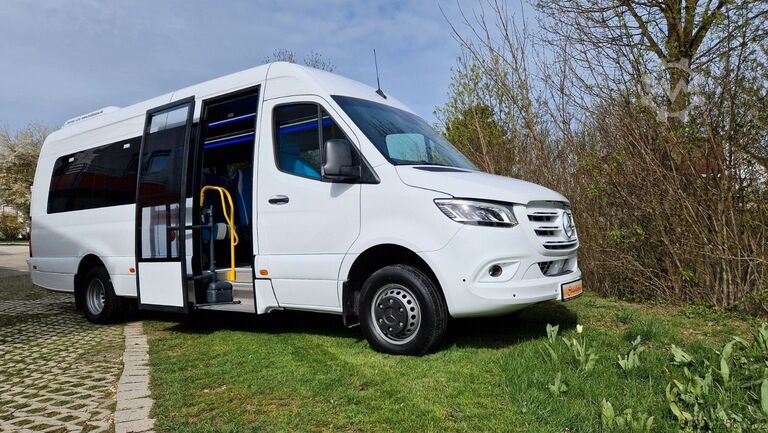 Minibus MERCEDES-BENZ 517 Sprinter Mitteltüre Lord Comfort 22 S Travel