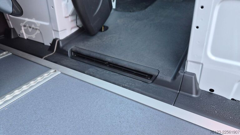 Minibus MERCEDES-BENZ 10 x 517 Sprinter Lord Light  22 SS Aktionspreis