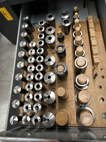 Universal-Werkzeugfräsmaschine Deckel FP 2 Aktiv Digital